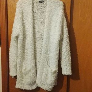 Ana size L white open front sweater with pockets.